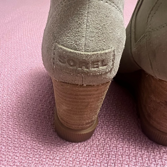 Sorel Joan Uptown Chelsea Booties Omega Taupe Gum size 7.5 - Picture 9 of 13